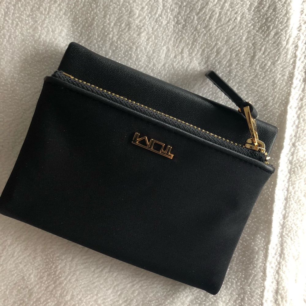 Tumi voyageur flap card case